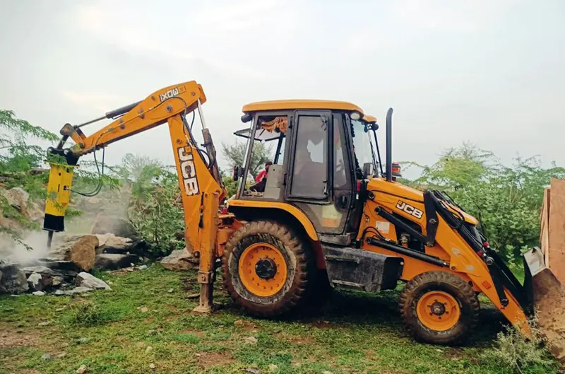 _fuel caps for excavator